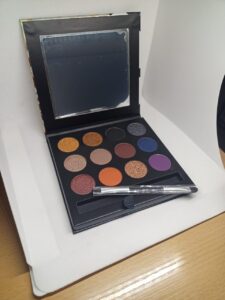 eye shadow pallete